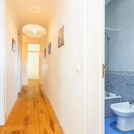 Guestready - Spacious 3br Graca Family Apt With City Views! Apartment Lisbon